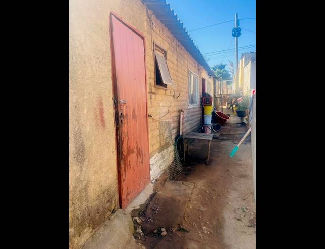 0 BEDROOM HOUSE FOR SALE IN COSMO CITY